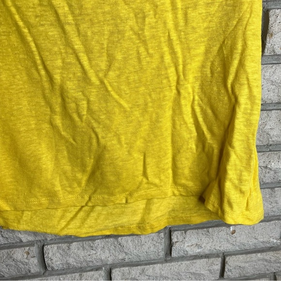Anthropologie Maeve Horizon
Linen open back cap sleeved top
Gold Mustard Yellow - Picture 4 of 9